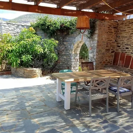 فيلة Poliana Tower Kotronion (West Mani)