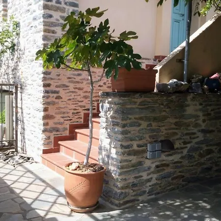 Poliana Tower * Kotronion (West Mani)