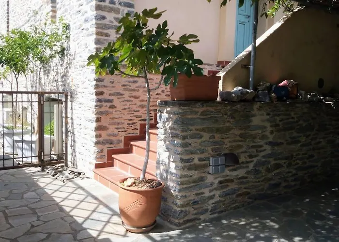 Poliana Tower * Kotronion (West Mani)